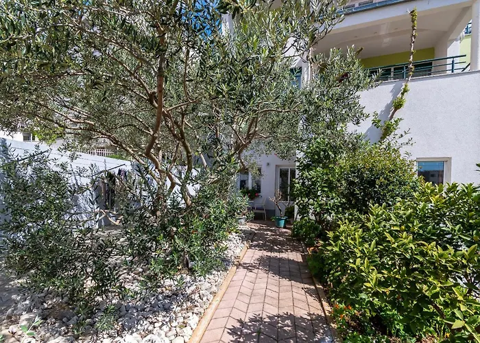 Jovize Appartamento Makarska