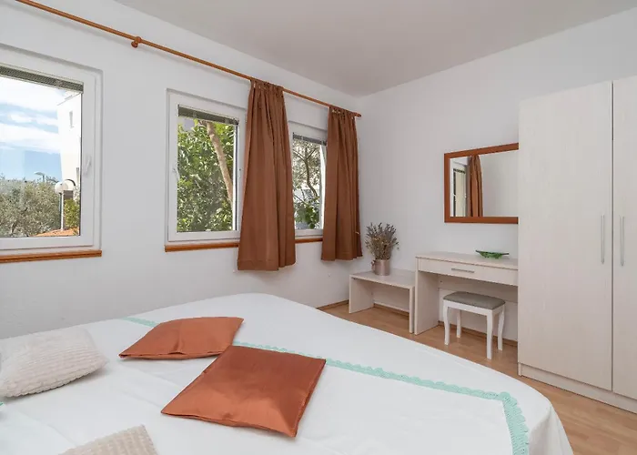 Jovize Appartamento Makarska