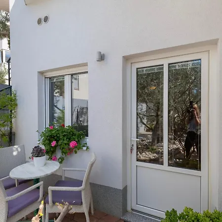 Jovize Apartment Makarska