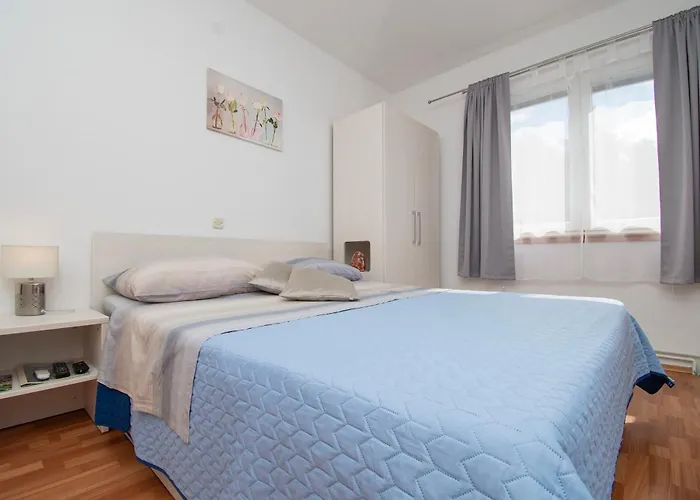 Apartament Jovize *